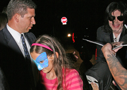 michael-jackson-trick-treat.jpg